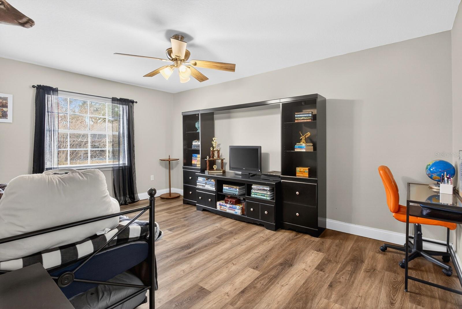 SCOTTSLAND COVE - Residential