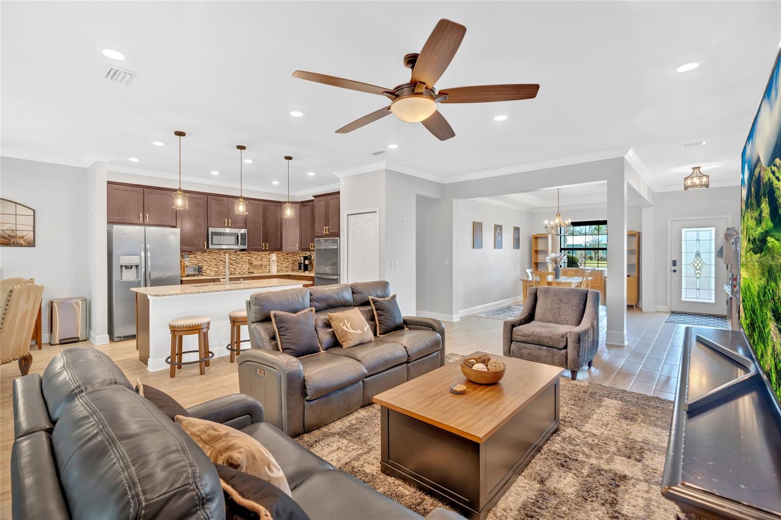 TWIN RIVERS - Residential