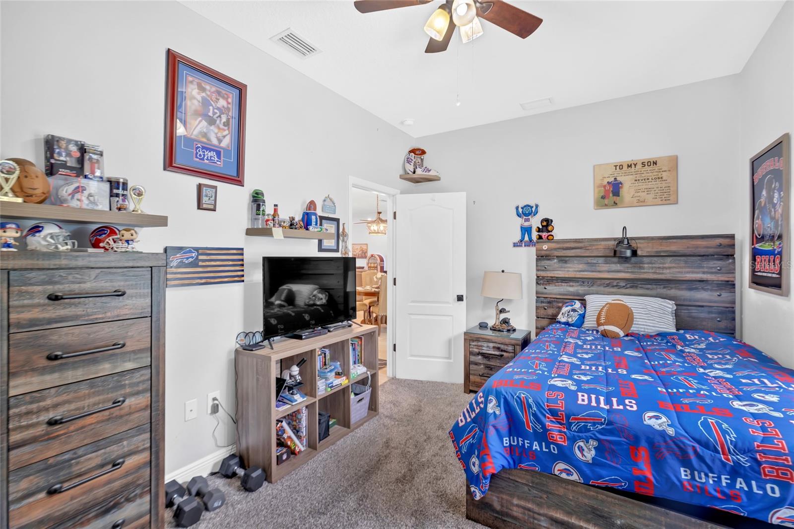 TWIN RIVERS - Residential