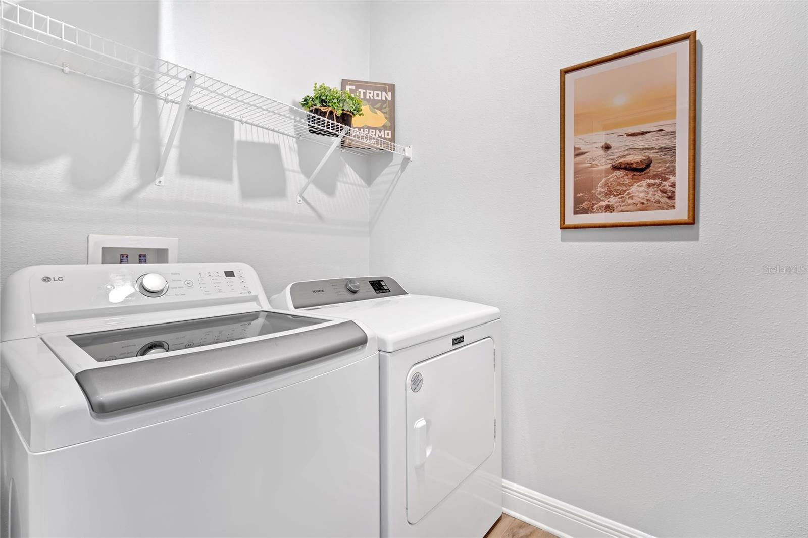 TWIN RIVERS - Residential