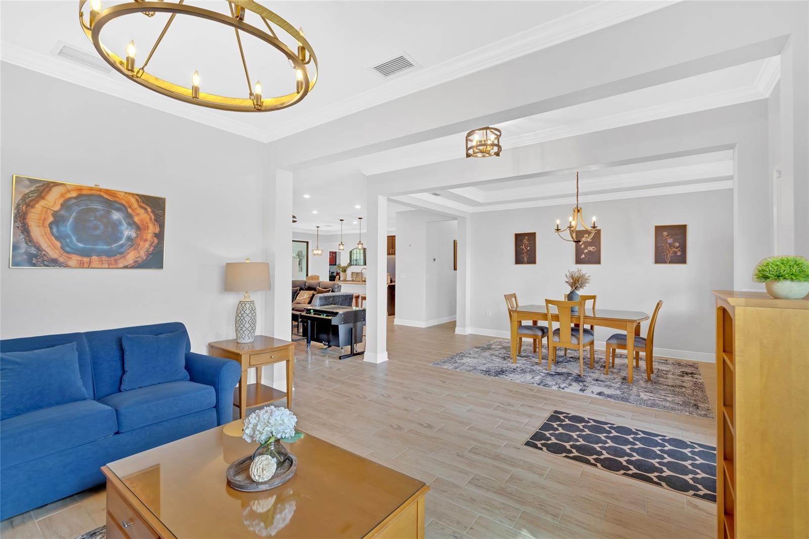 TWIN RIVERS - Residential