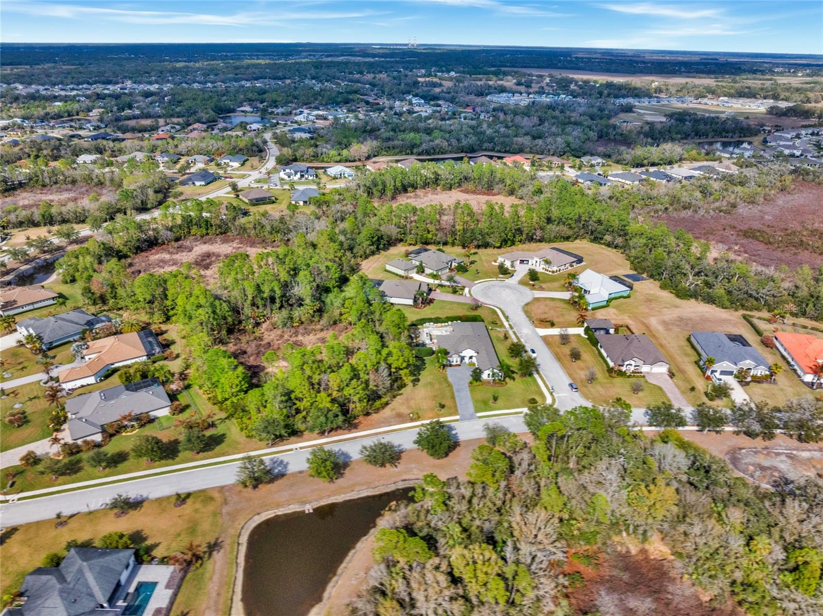 TWIN RIVERS - Residential