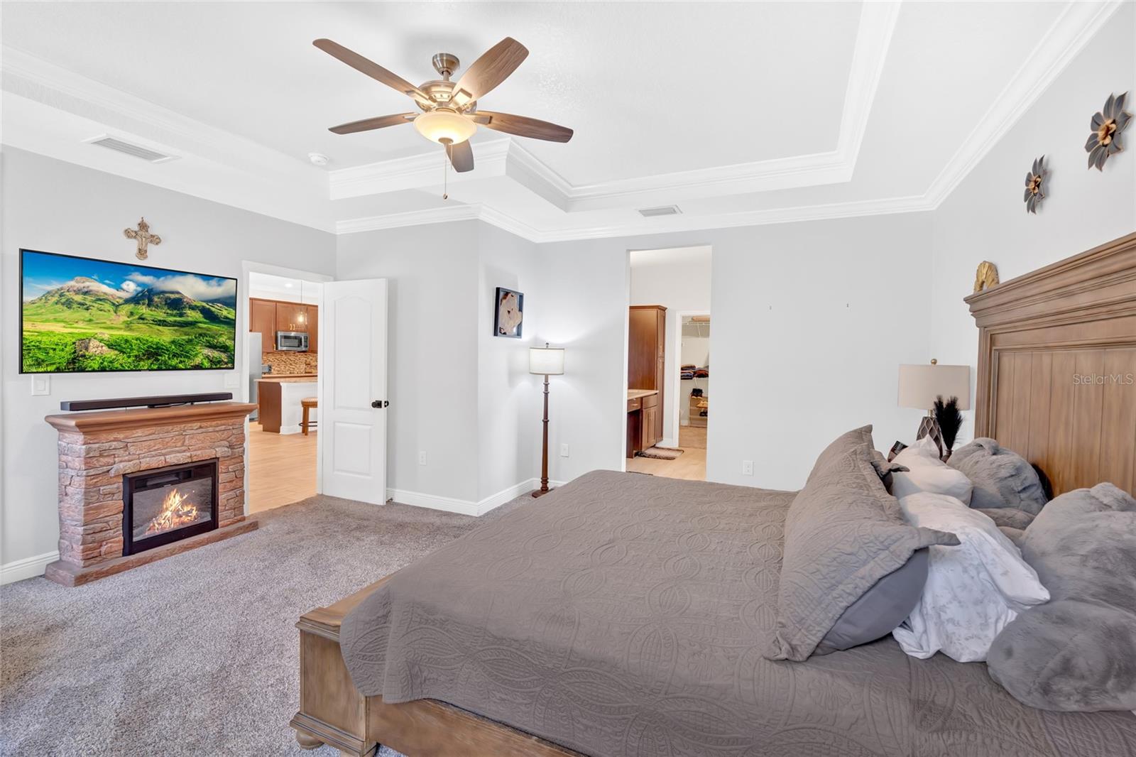 TWIN RIVERS - Residential