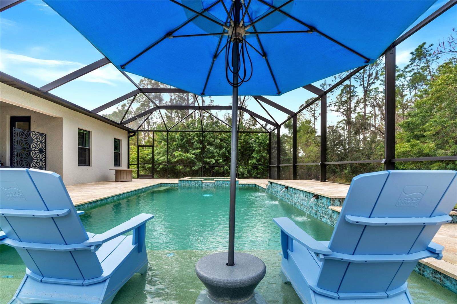 TWIN RIVERS - Residential