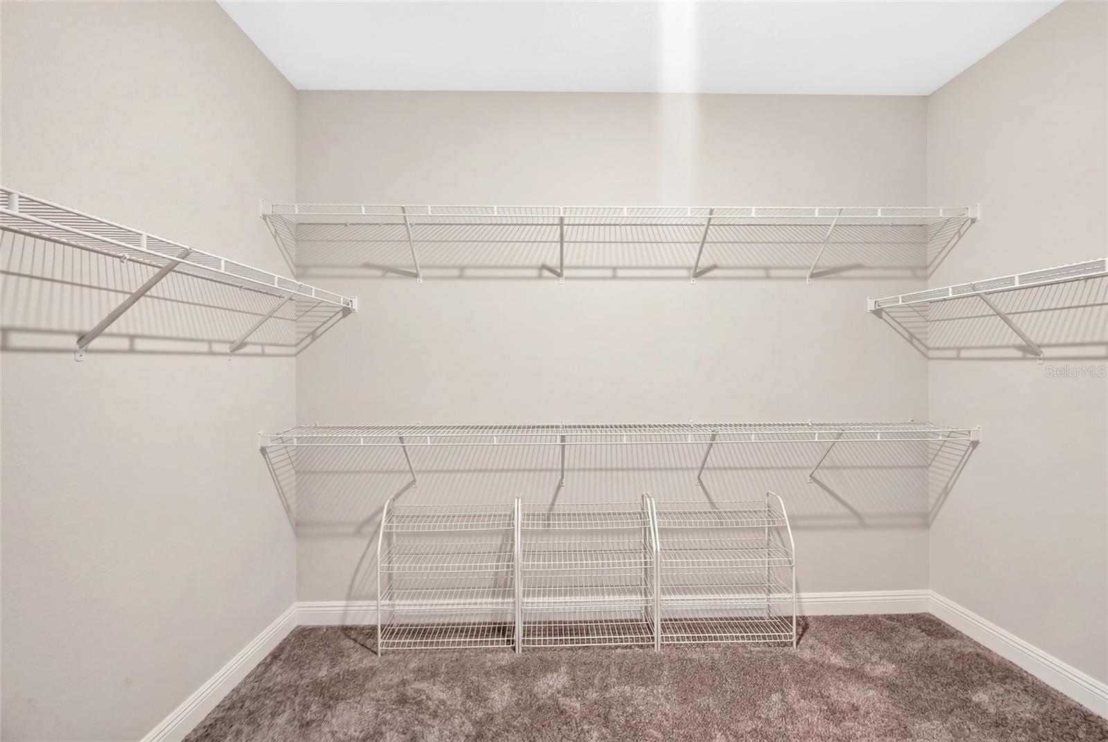 TWIN RIVERS - Residential