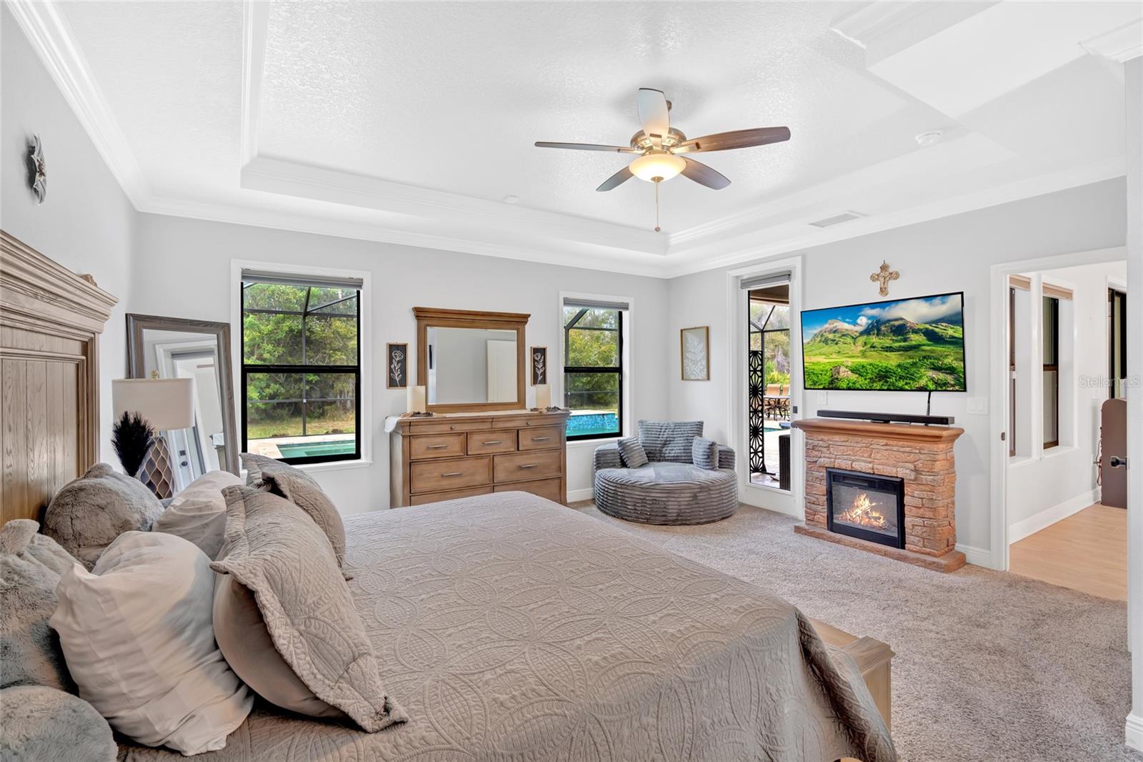 TWIN RIVERS - Residential