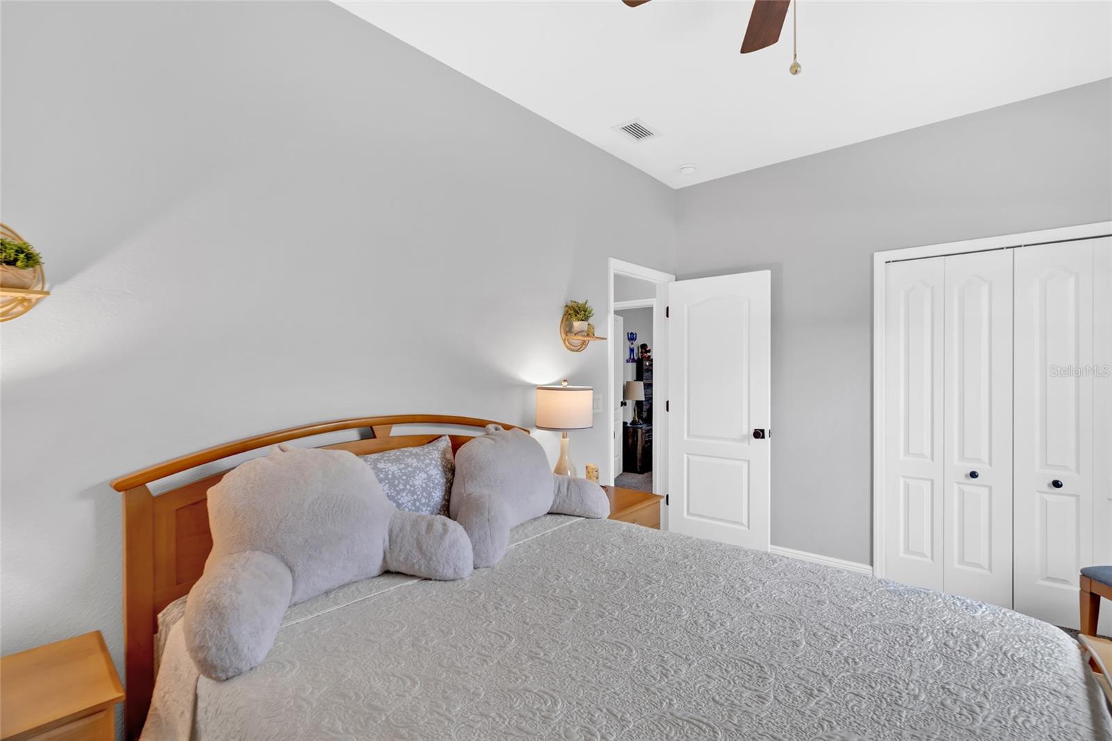 TWIN RIVERS - Residential