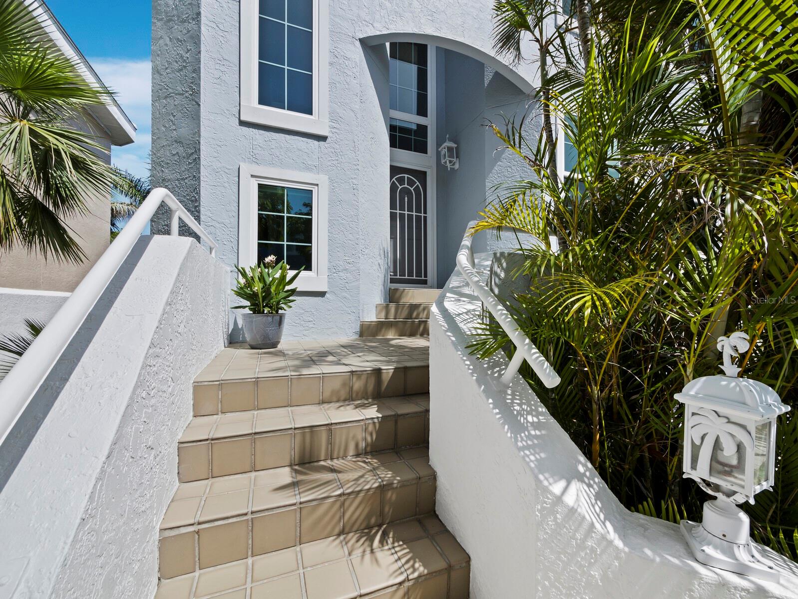3959 SOMERSET DRIVE 5