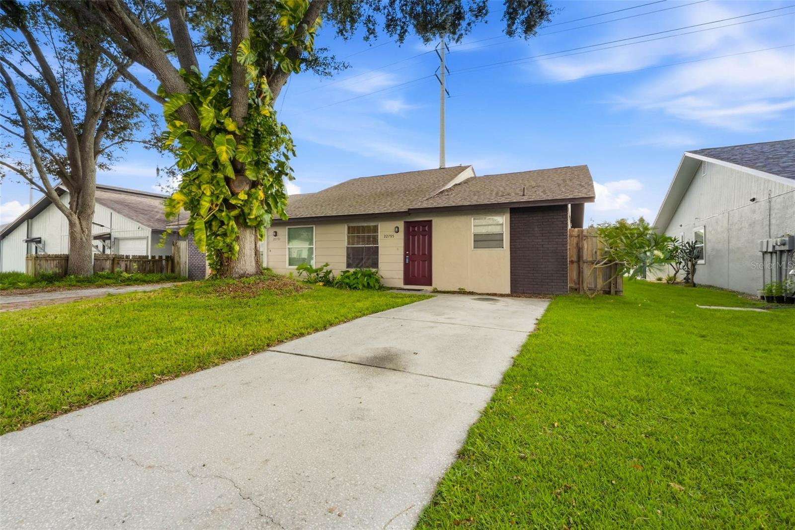 22795 PENNY LOOP