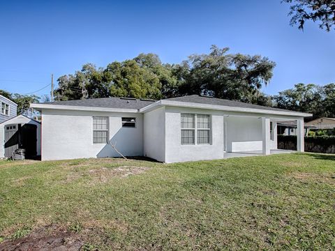 A home in APOPKA