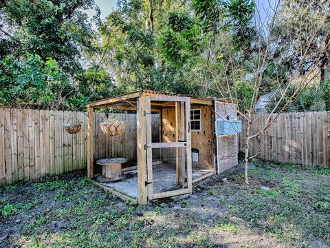 A home in APOPKA