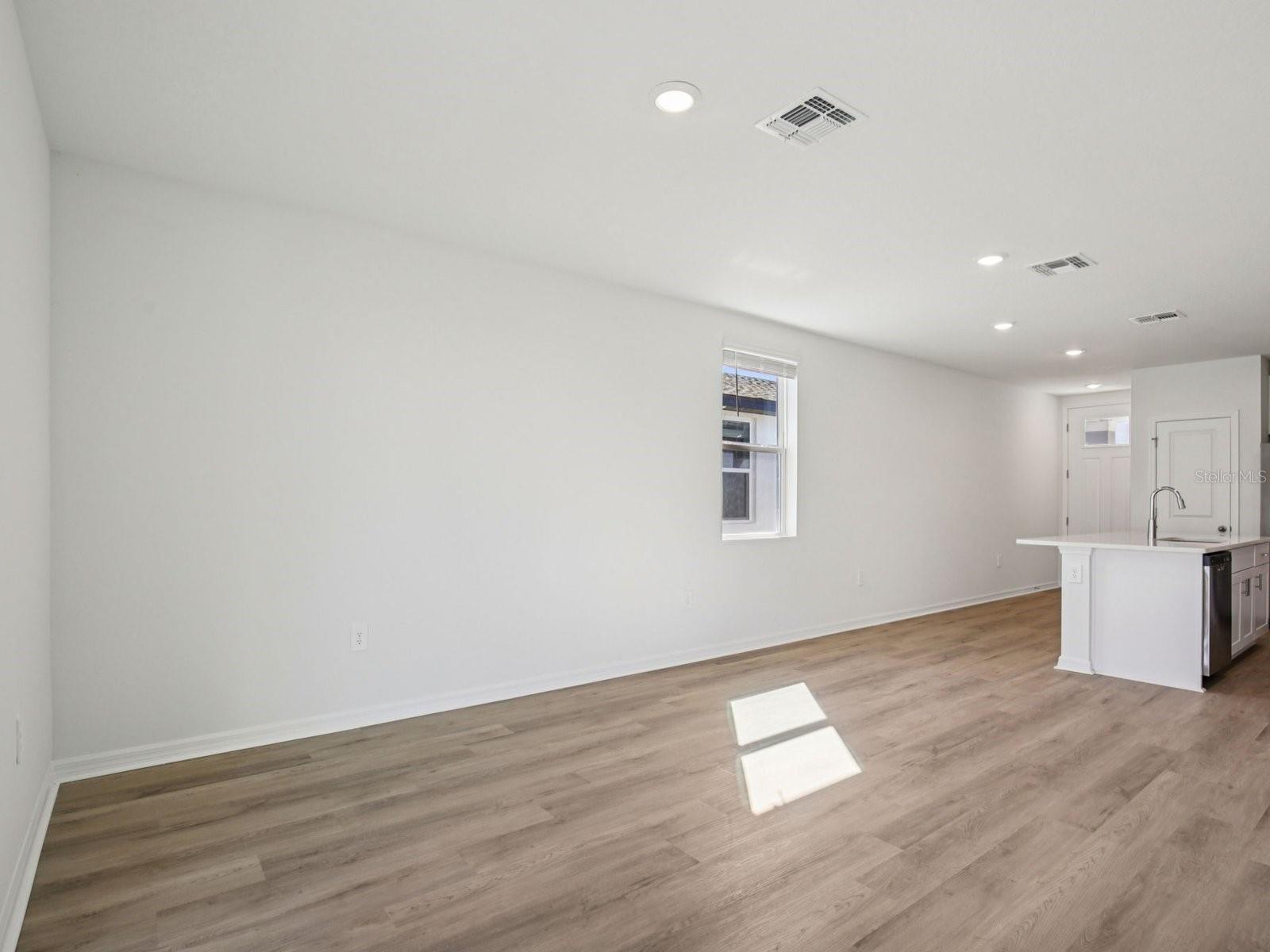 LEYLAND PRESERVE - Residential