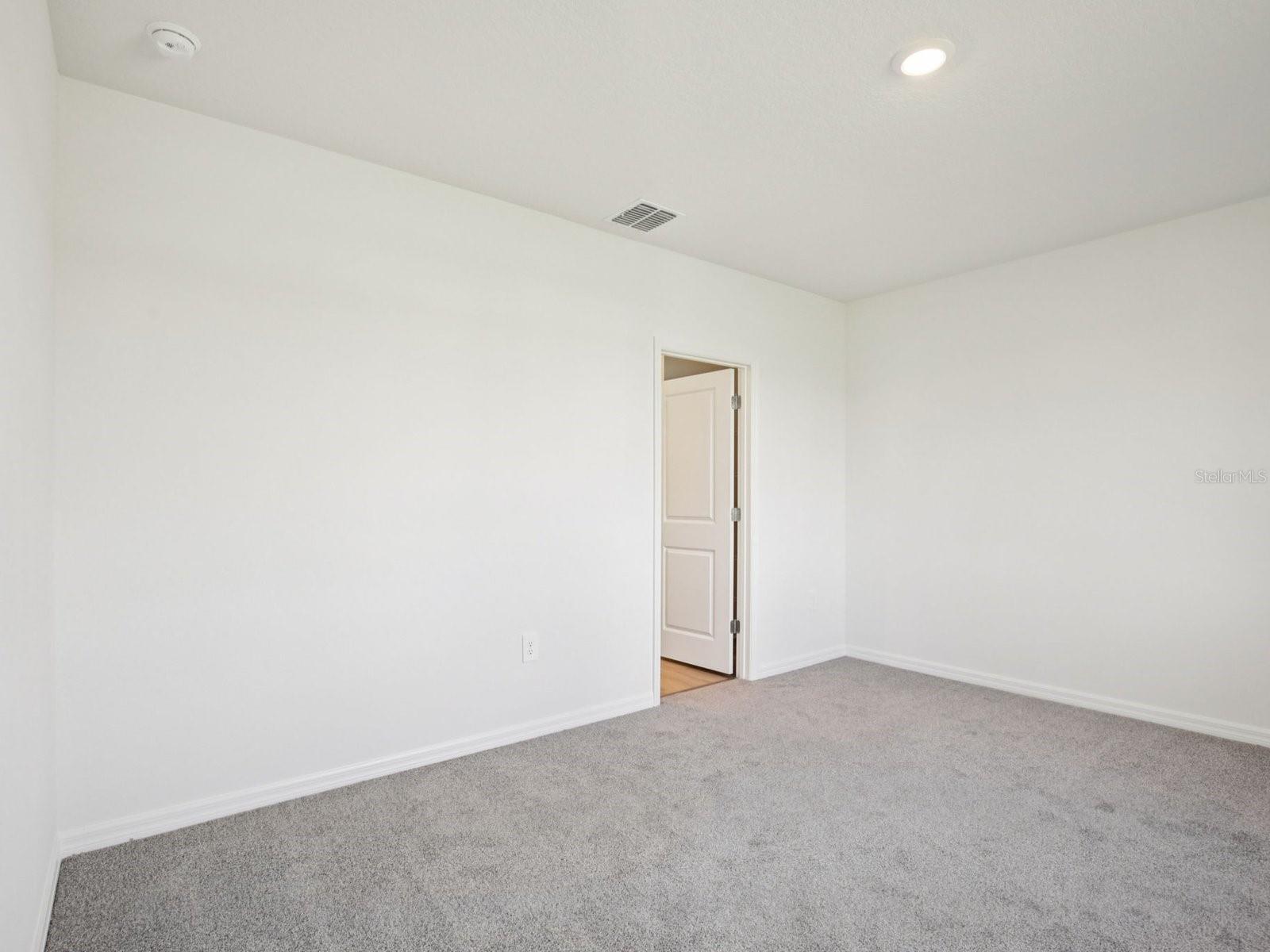 LEYLAND PRESERVE - Residential