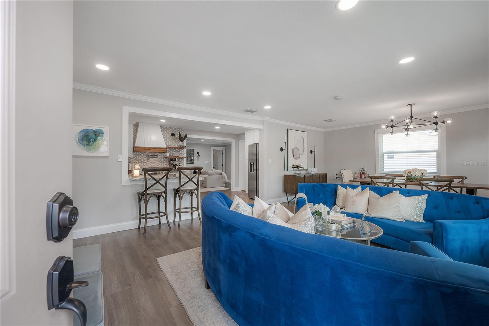 3401 W VAN BUREN DRIVE