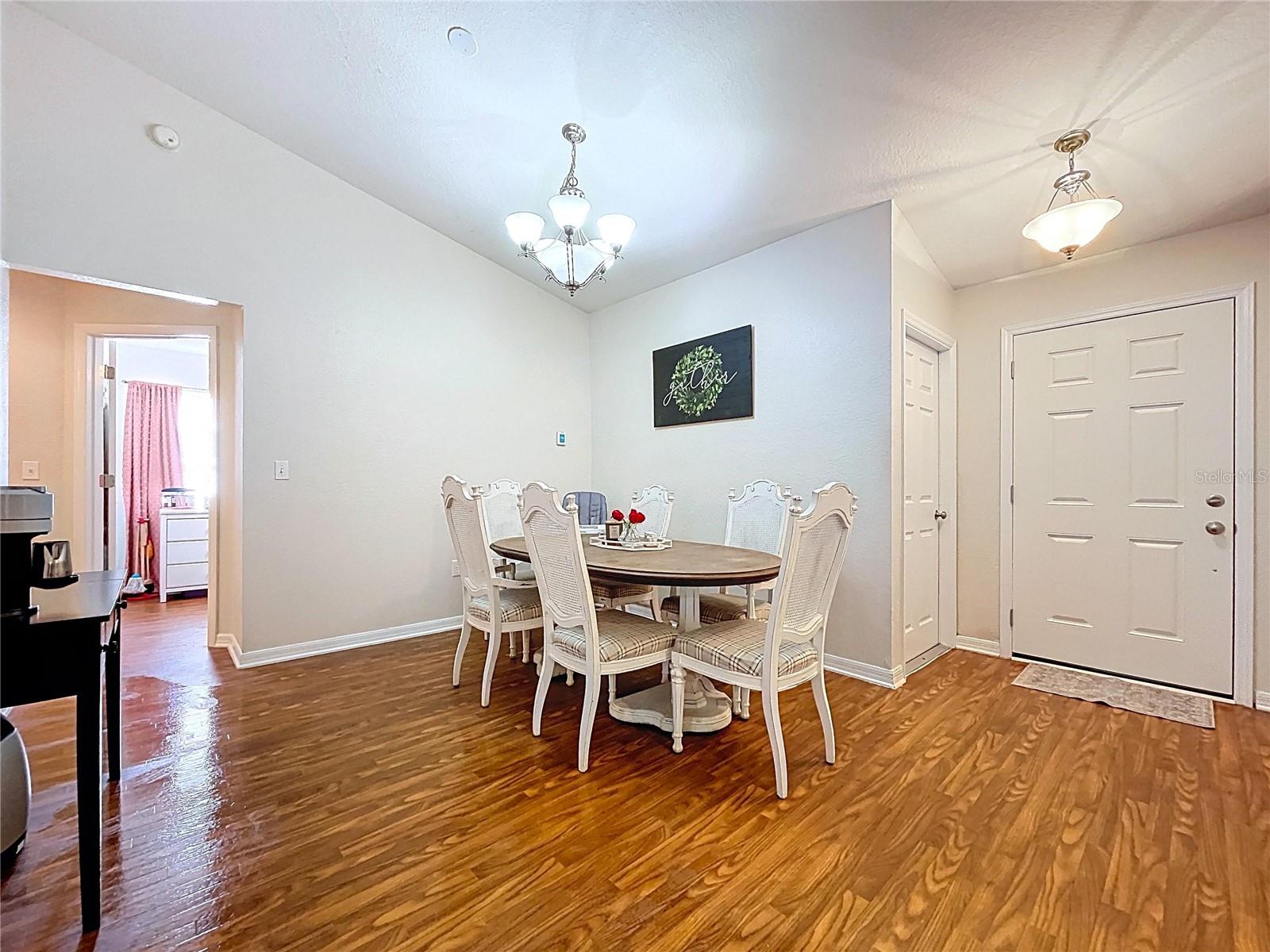 TOWNE PARK ESTATES - Residential