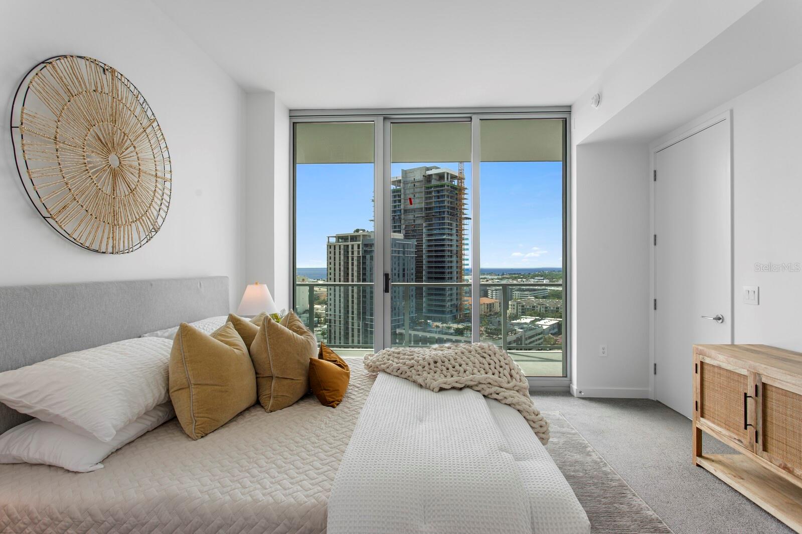 400 CENTRAL - Residential