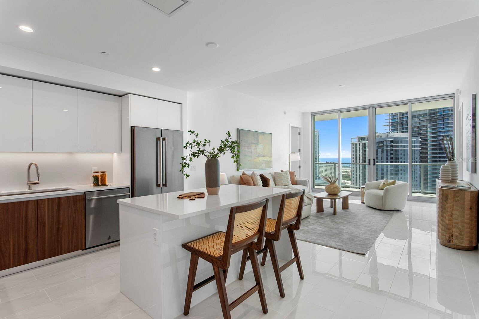 400 CENTRAL - Residential