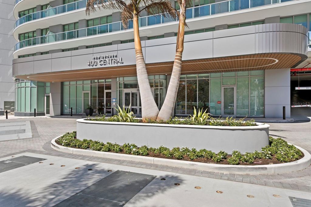 Photo of 400 Central Avenue #1704, St Petersburg, FL 33701 (MLS # TB8506111)