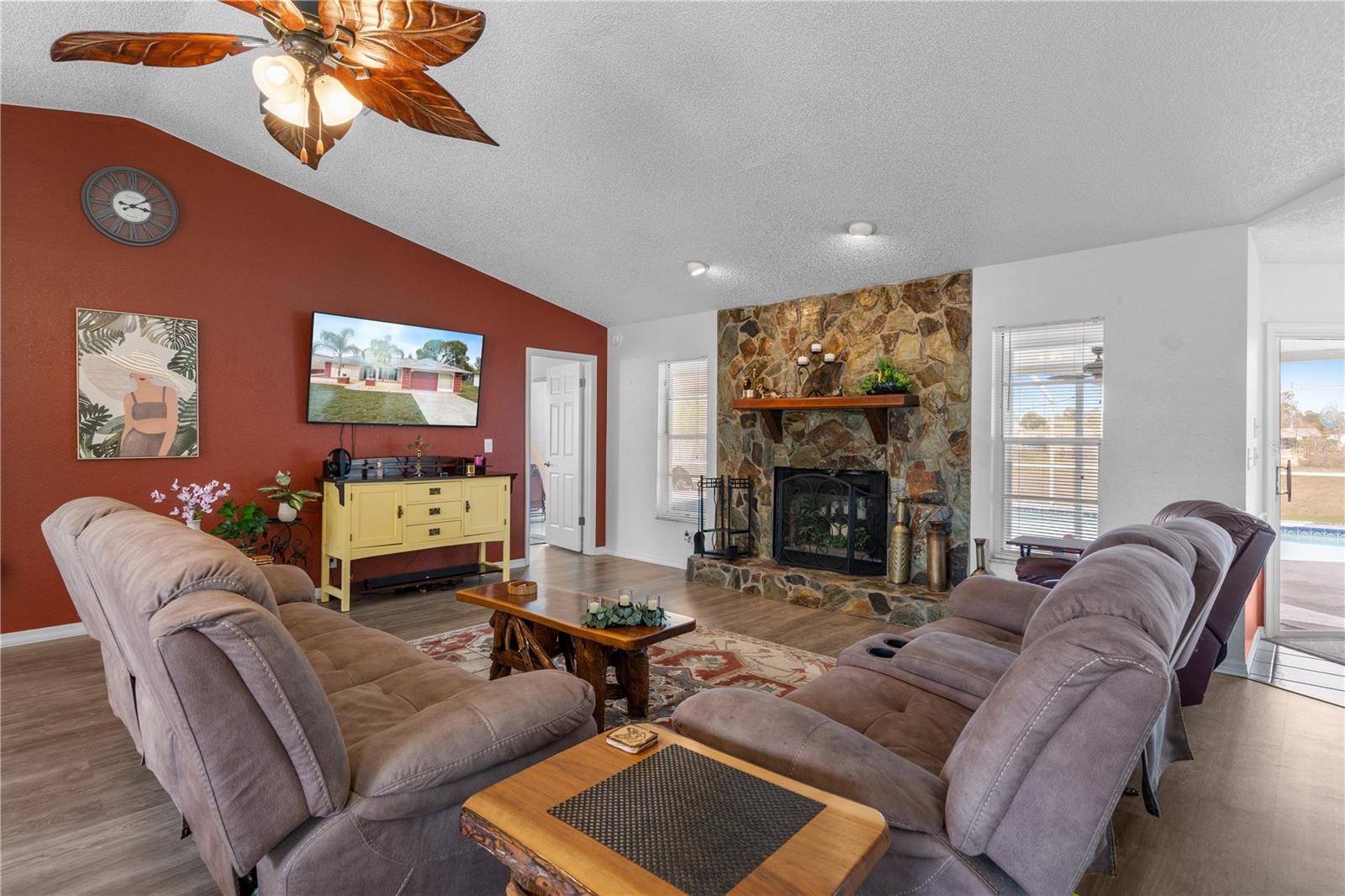SPRING HILL - Residential