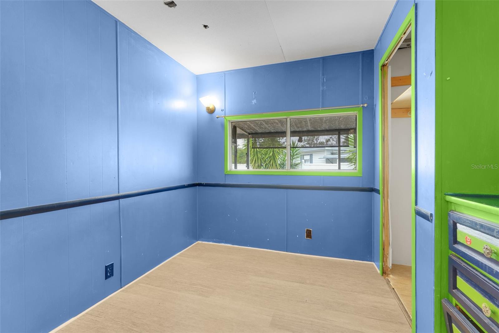 WISCONSIN MICHIGAN SHORES - Residential