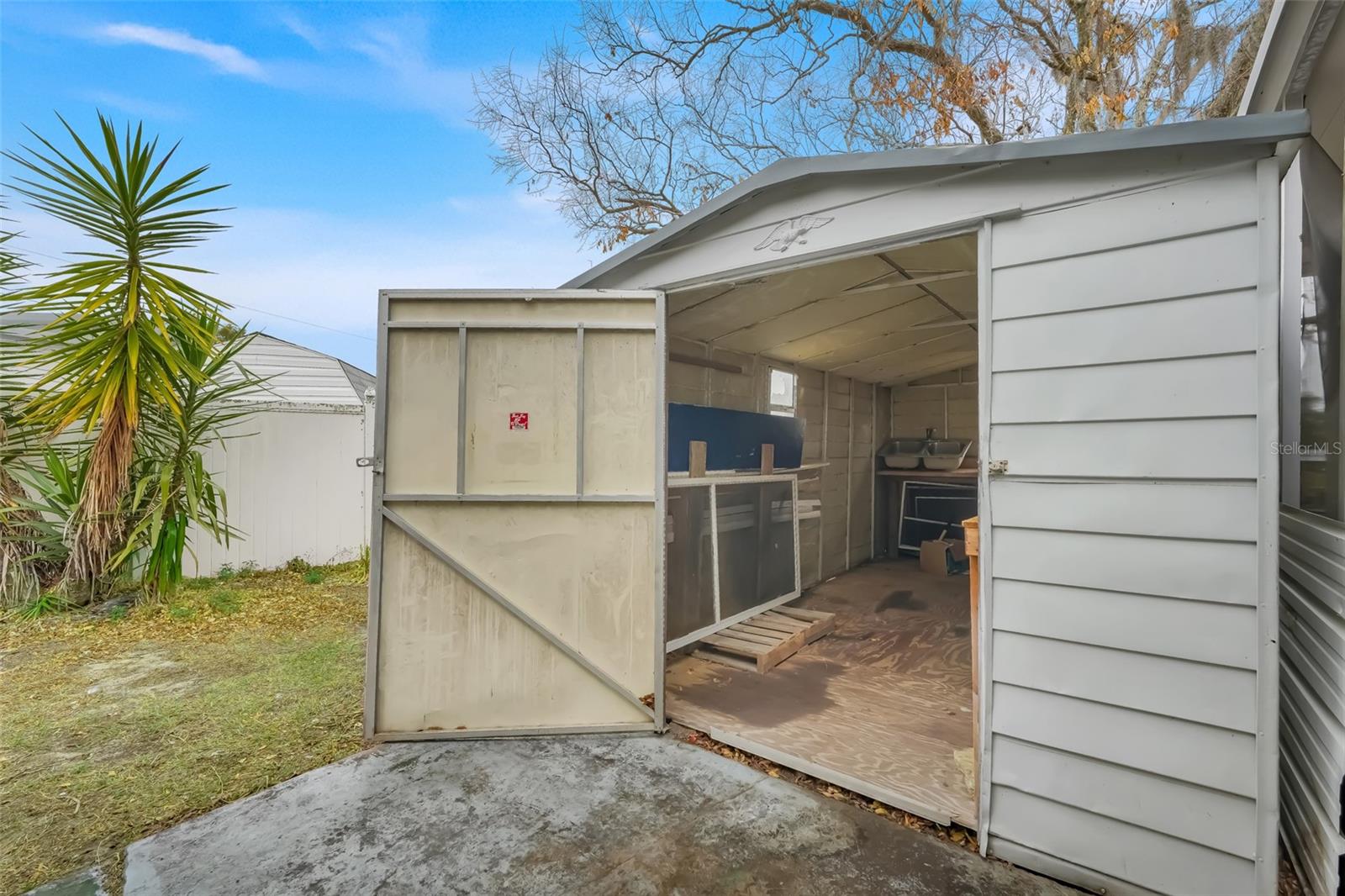 WISCONSIN MICHIGAN SHORES - Residential