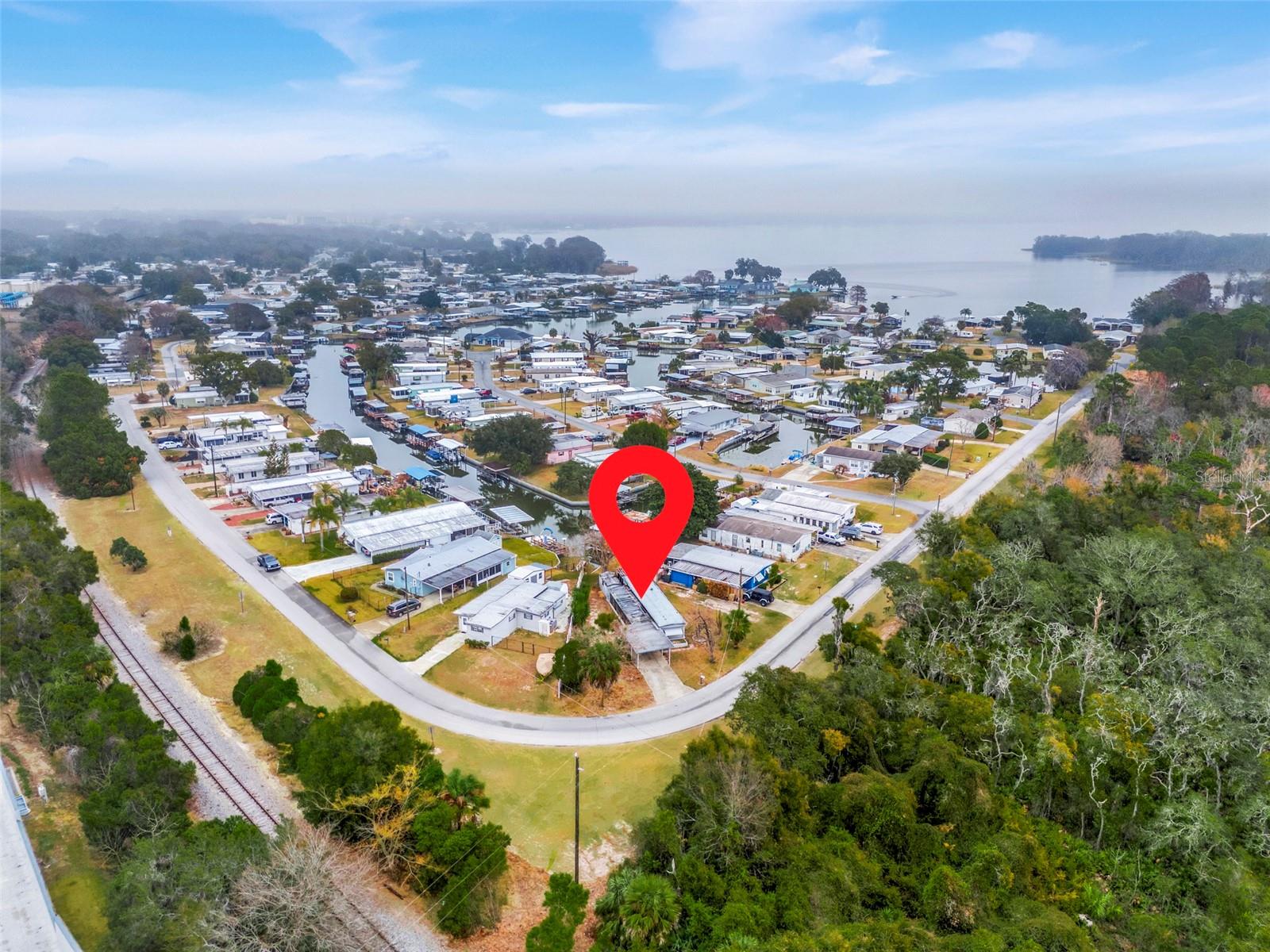 WISCONSIN MICHIGAN SHORES - Residential