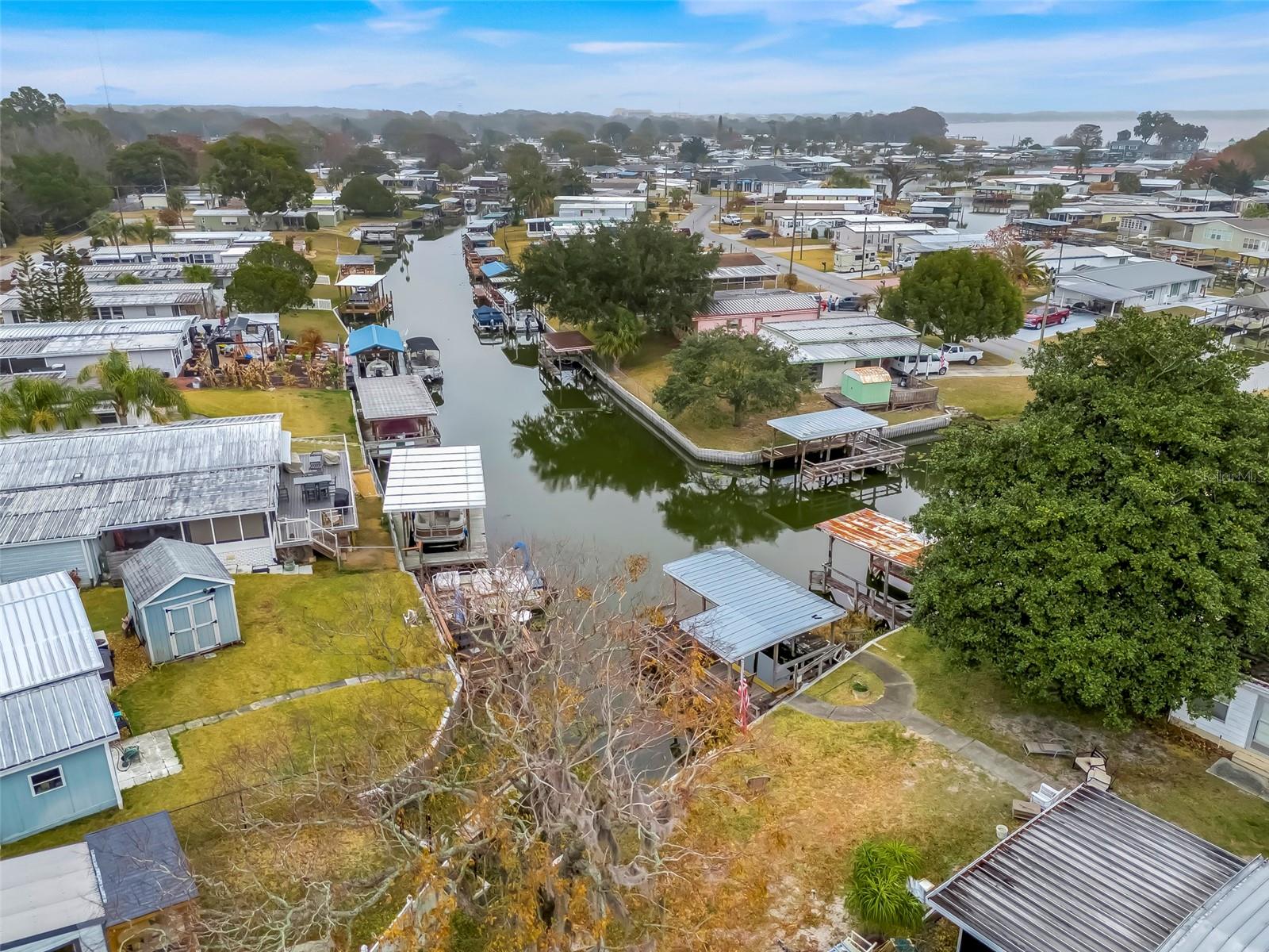 WISCONSIN MICHIGAN SHORES - Residential