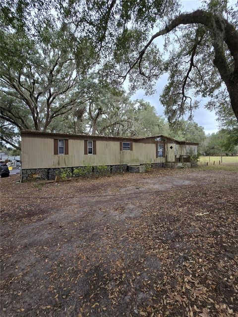 9046 SE 12TH STREET WEBSTER FL 33597