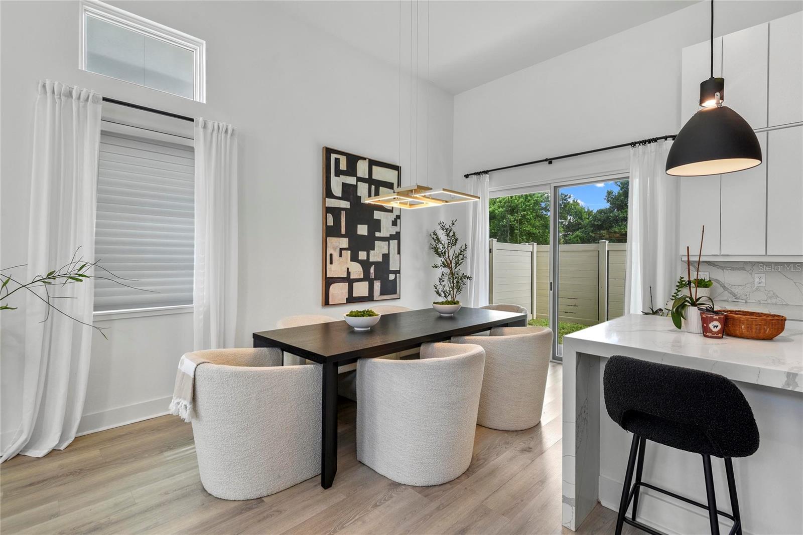 VILASA TWNHMS - Residential