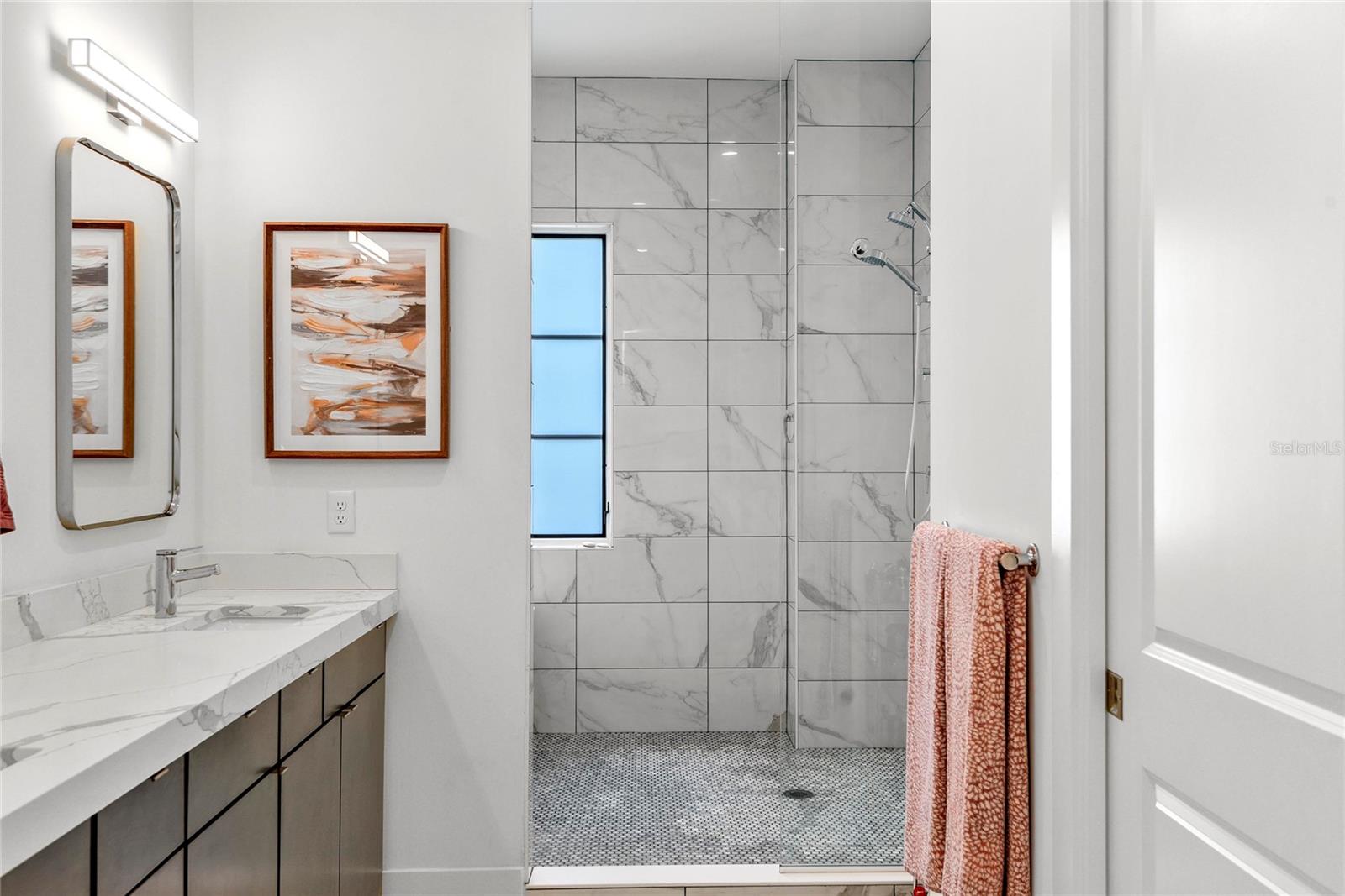 VILASA TWNHMS - Residential