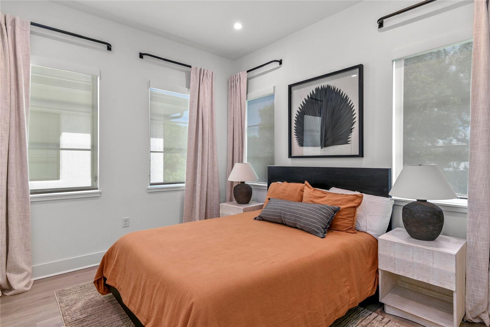 VILASA TWNHMS - Residential