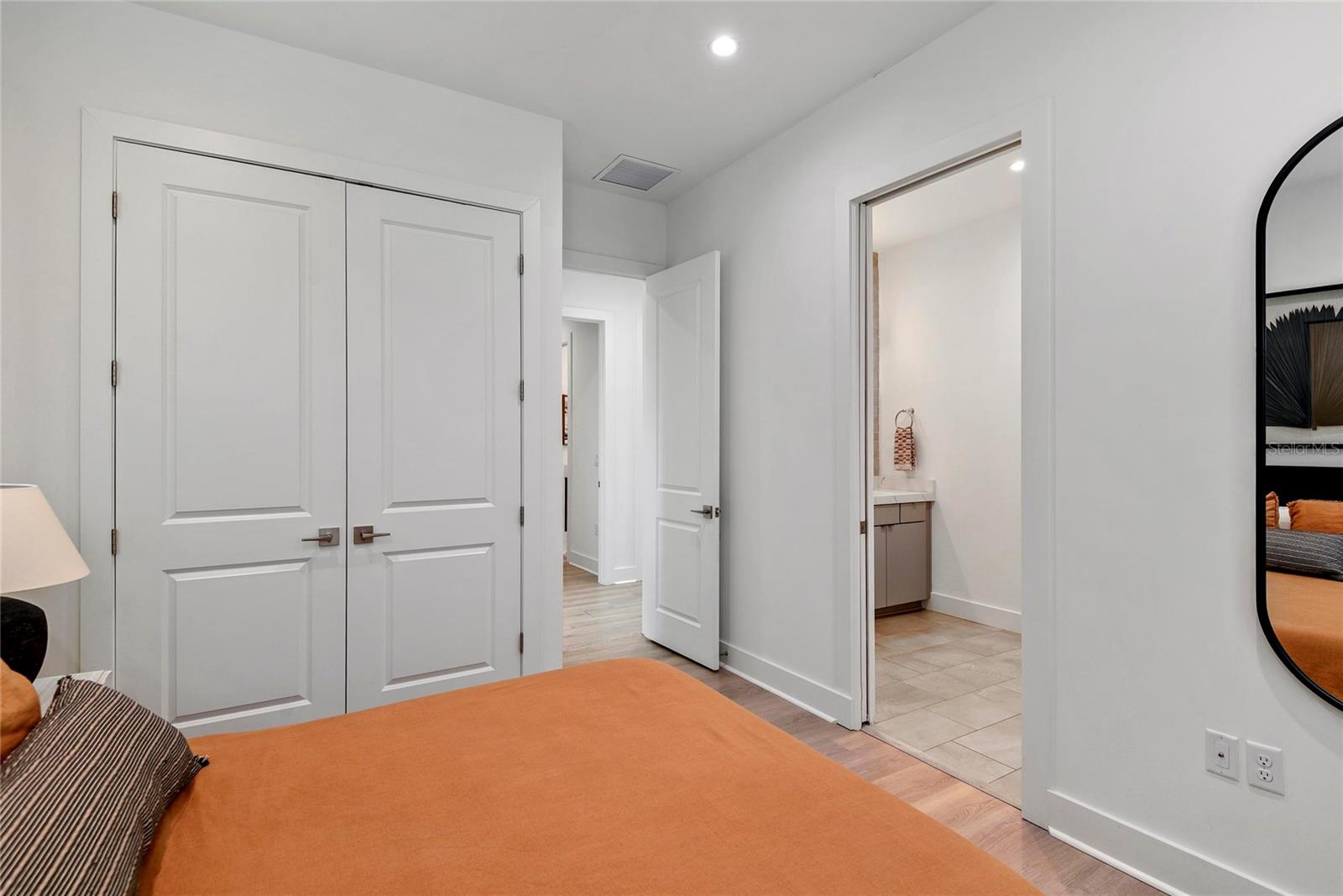 VILASA TWNHMS - Residential