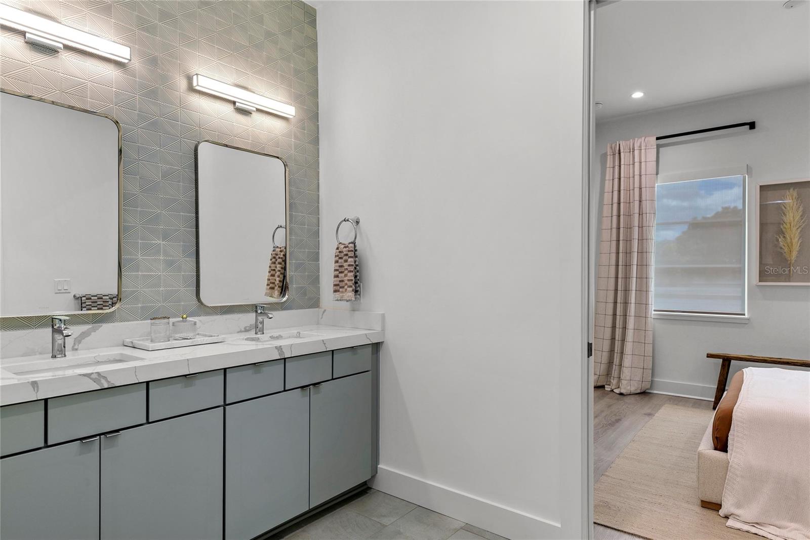 VILASA TWNHMS - Residential