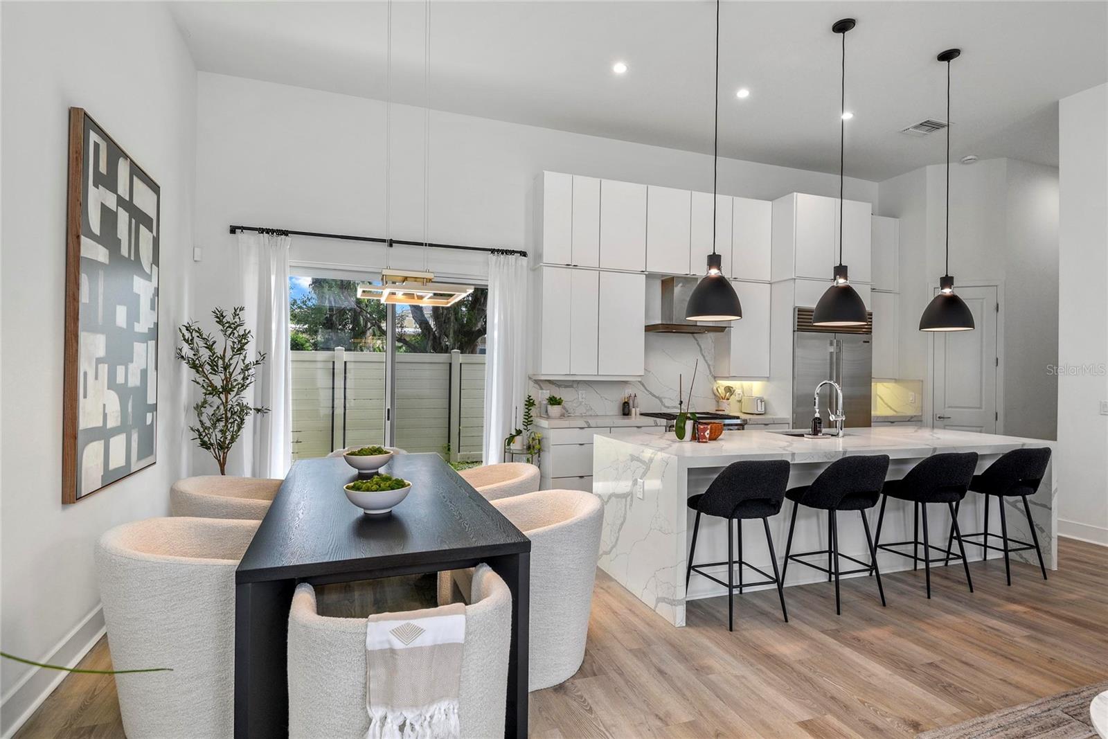 VILASA TWNHMS - Residential