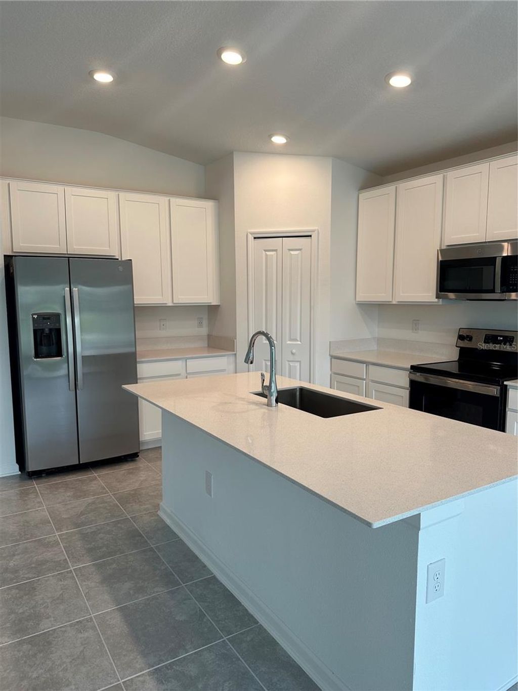 Photo of 355 Loch Court, Davenport, FL 33837 (MLS # O6357161)