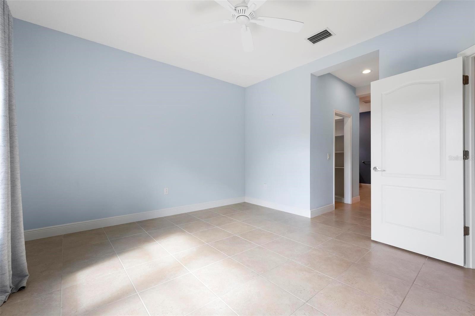 VILLAGES/MILANO - Residential Lease