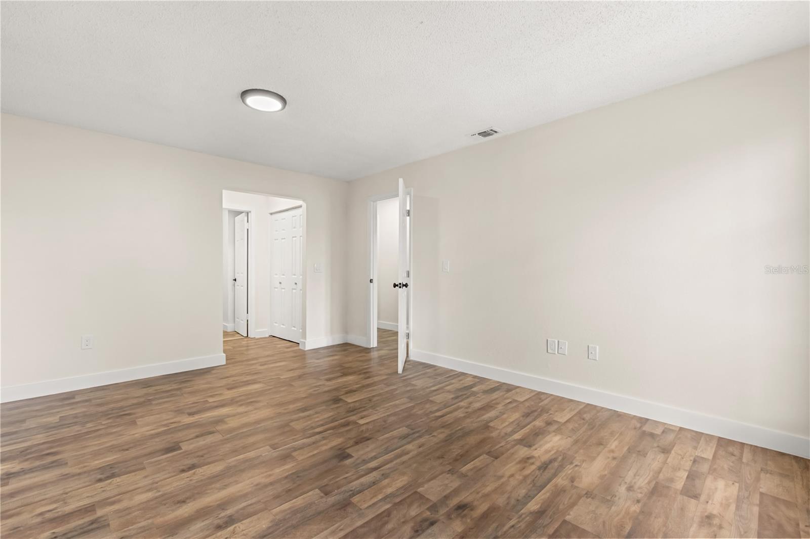 CYPRESS POINTE/LK ORLANDO - Residential Lease