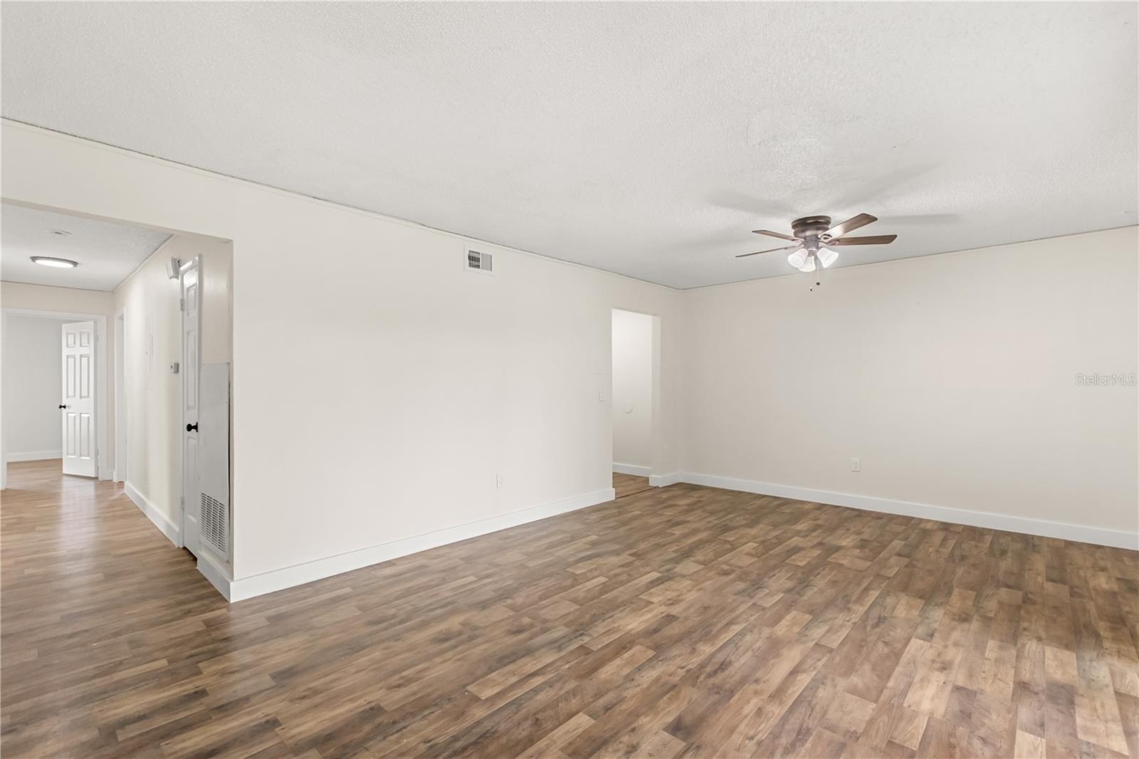 CYPRESS POINTE/LK ORLANDO - Residential Lease