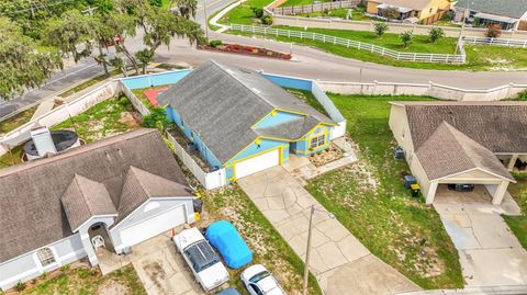 A home in WINTER HAVEN