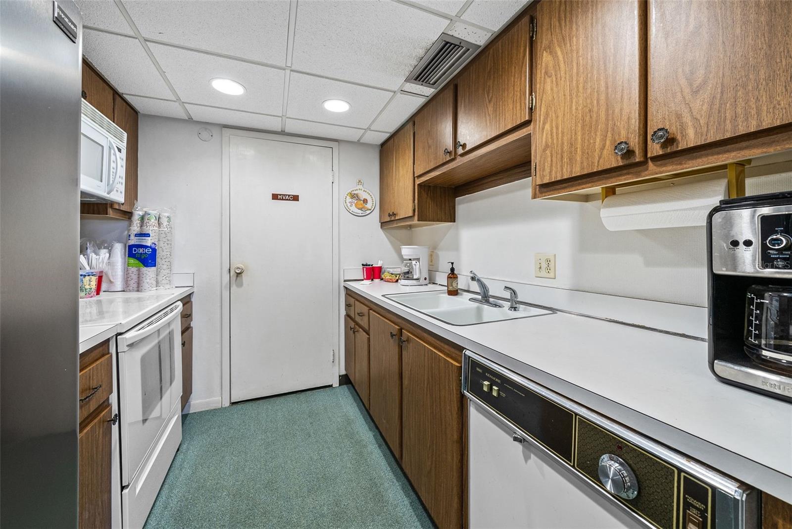 TREASURE SANDS CONDO - Residential