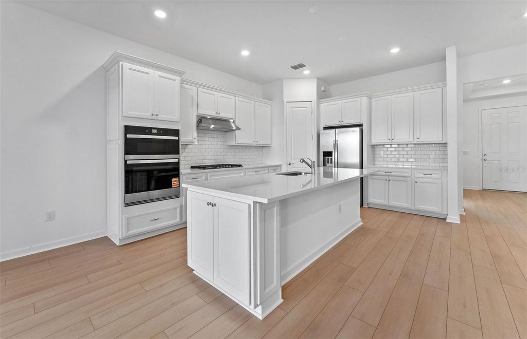 Photo of 5282 Wolf Creek Drive, Apollo Beach, FL 33572 (MLS # TB8433844)