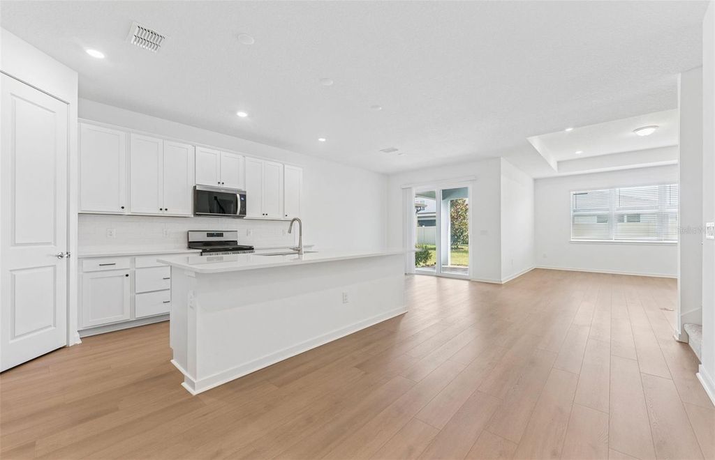 Photo of 5282 Wolf Creek Drive, Apollo Beach, FL 33572 (MLS # TB8433844)