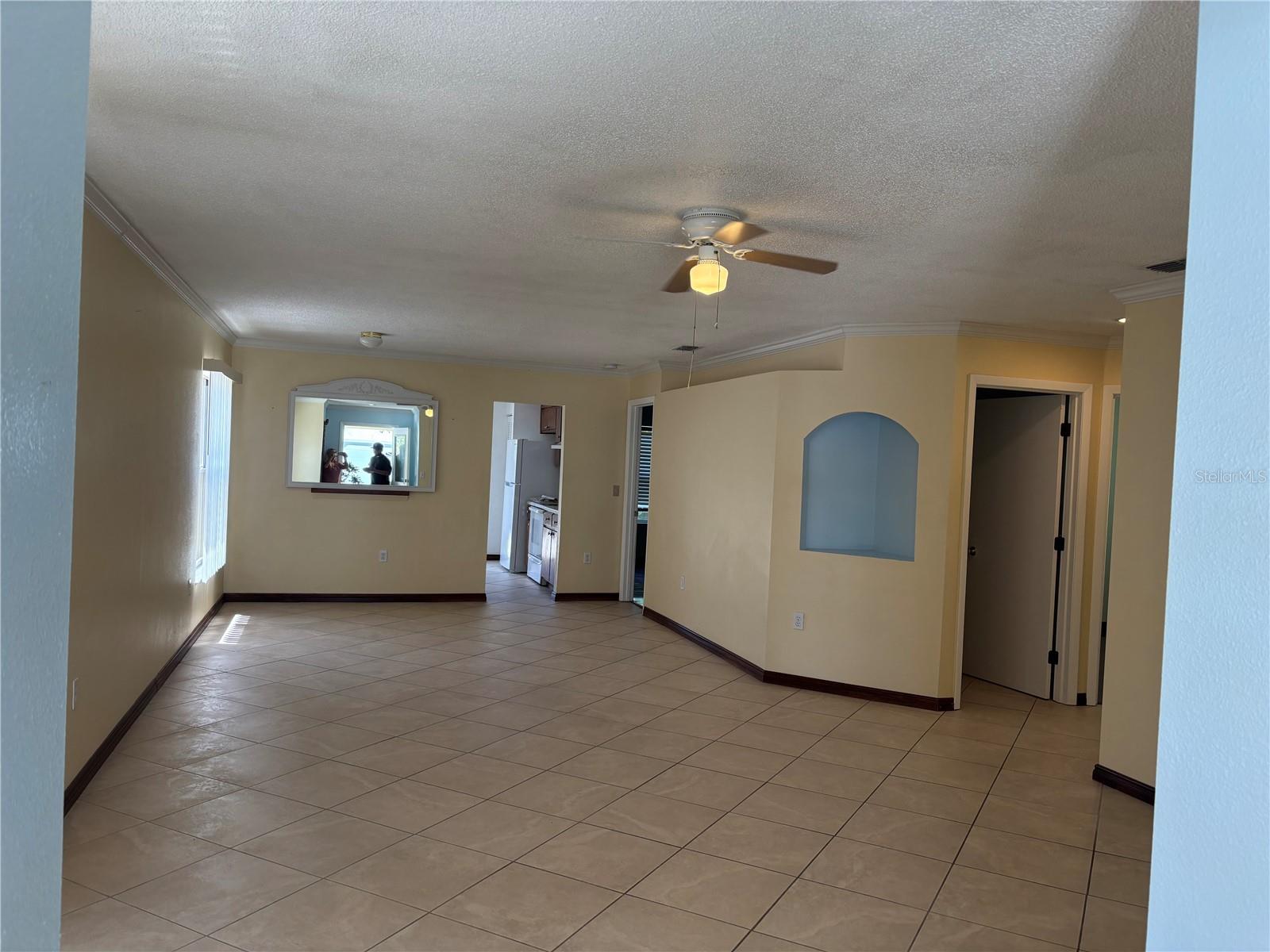 MAPLE HAMMOCK - Residential Lease