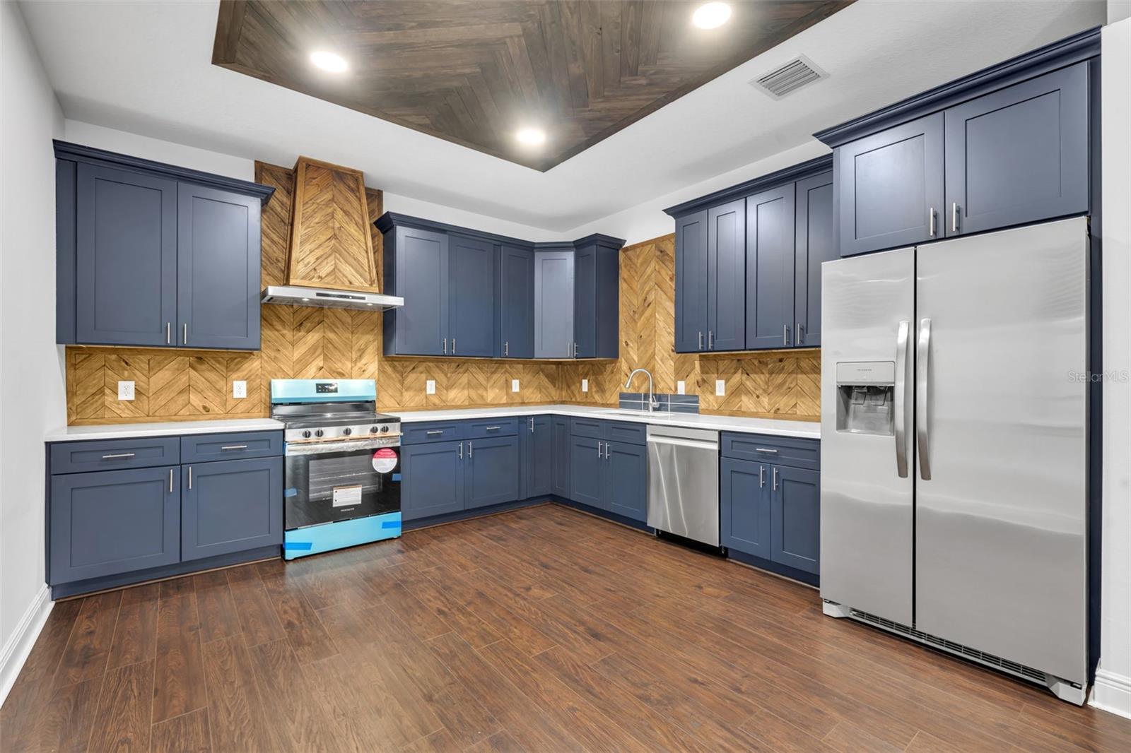 LAKE STANDISH HEIGHTS - Residential