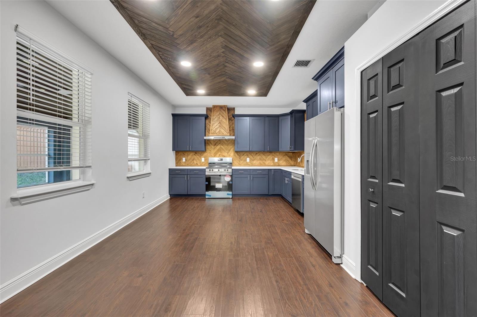 LAKE STANDISH HEIGHTS - Residential