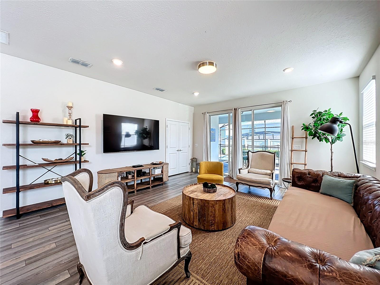 WINDSOR ISLAND RESIDENCE PH 2A - Residential