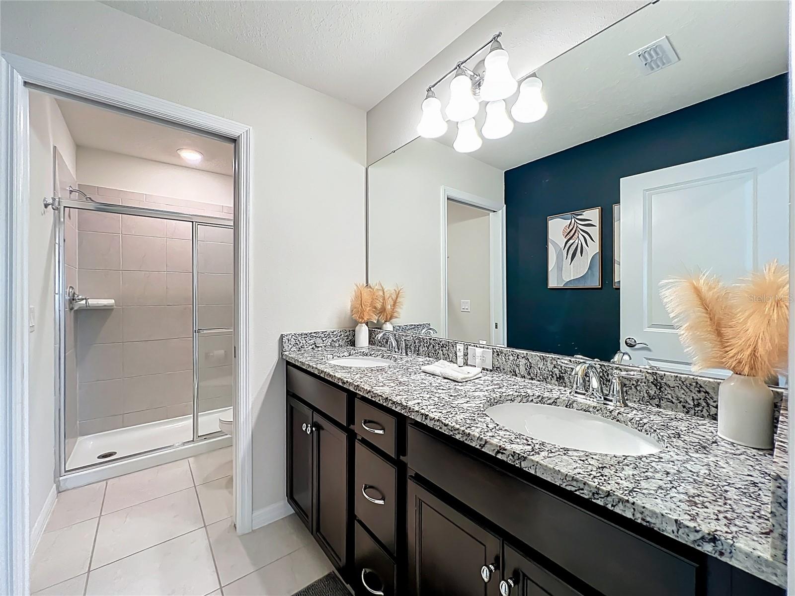 WINDSOR ISLAND RESIDENCE PH 2A - Residential