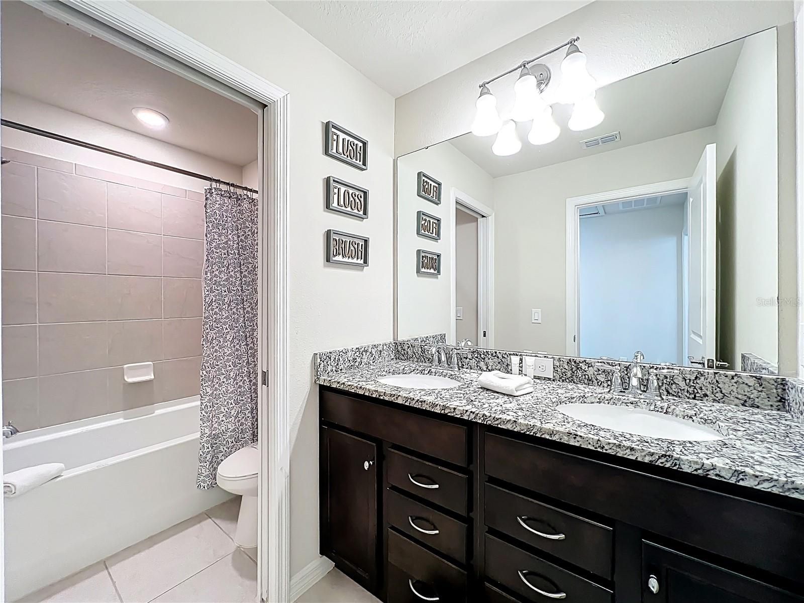 WINDSOR ISLAND RESIDENCE PH 2A - Residential