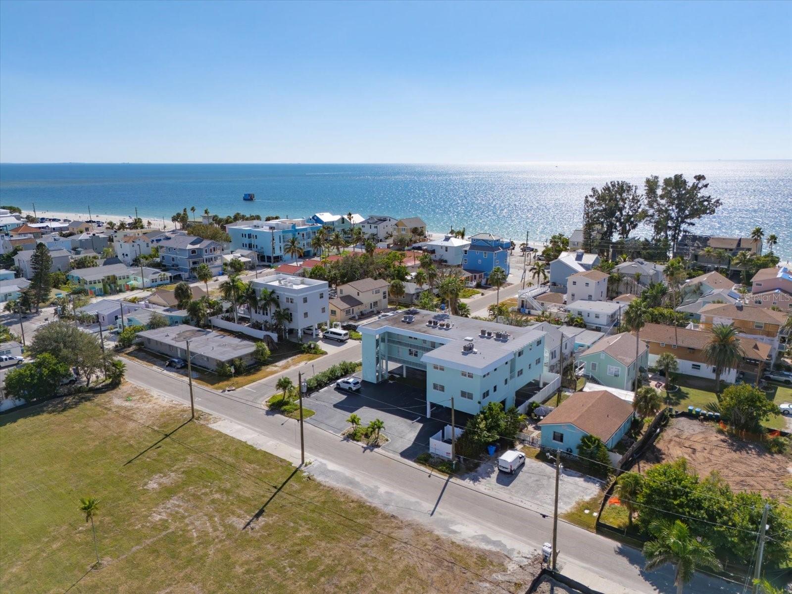 YUM YUM TREE THE CONDO - Residential