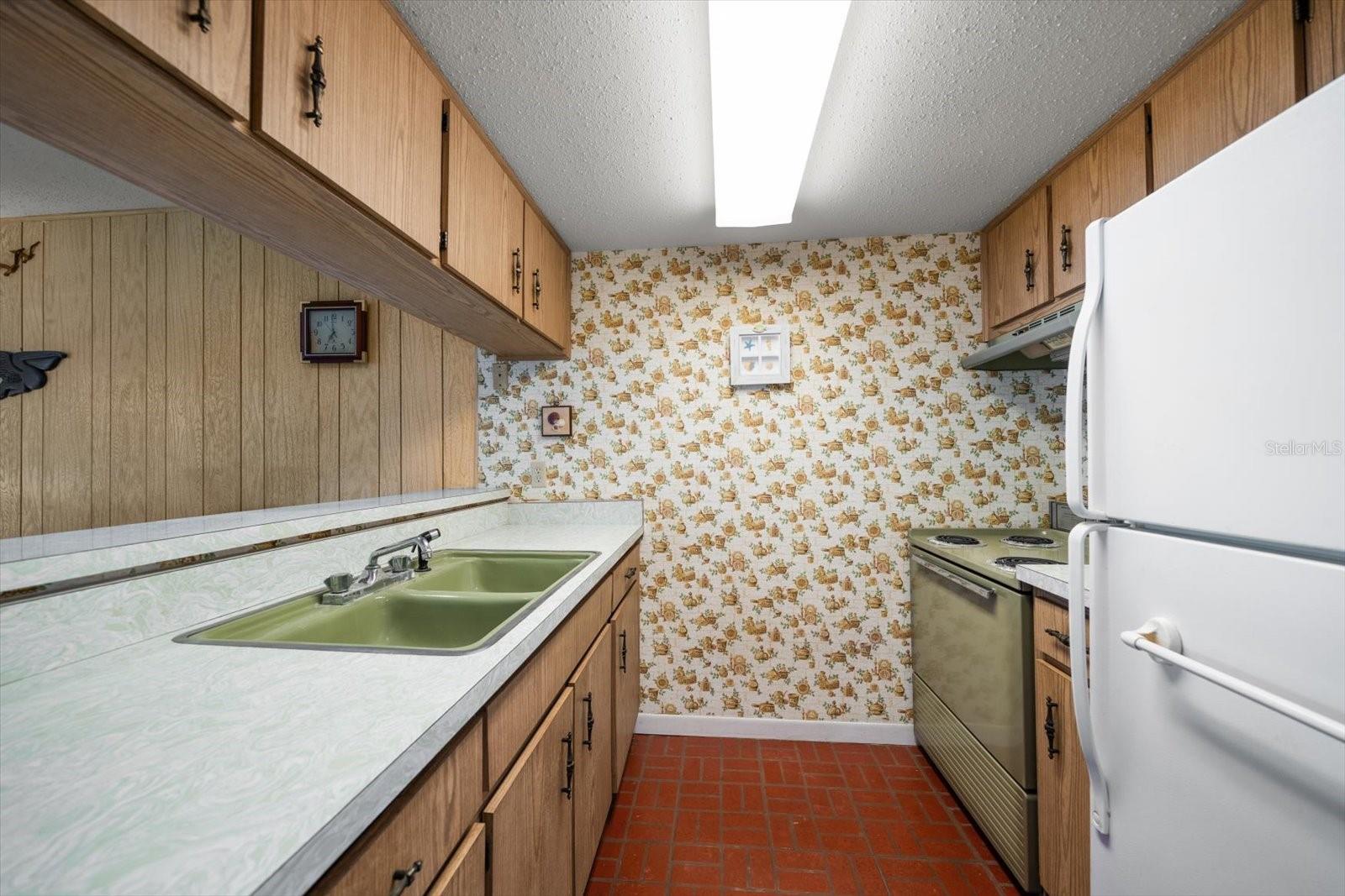 YUM YUM TREE THE CONDO - Residential